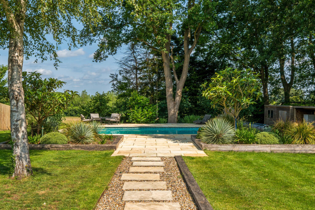 1310286-32-684c69...