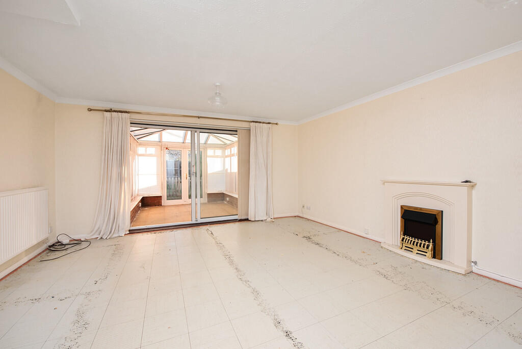 39 Dovedale Close...