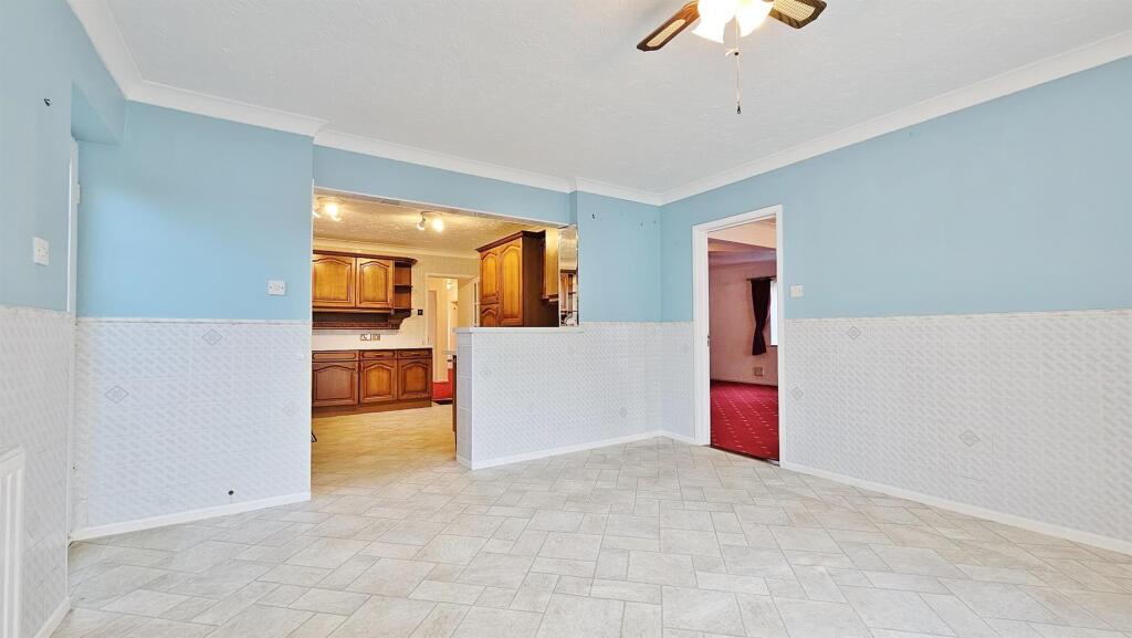 Breakfast Room