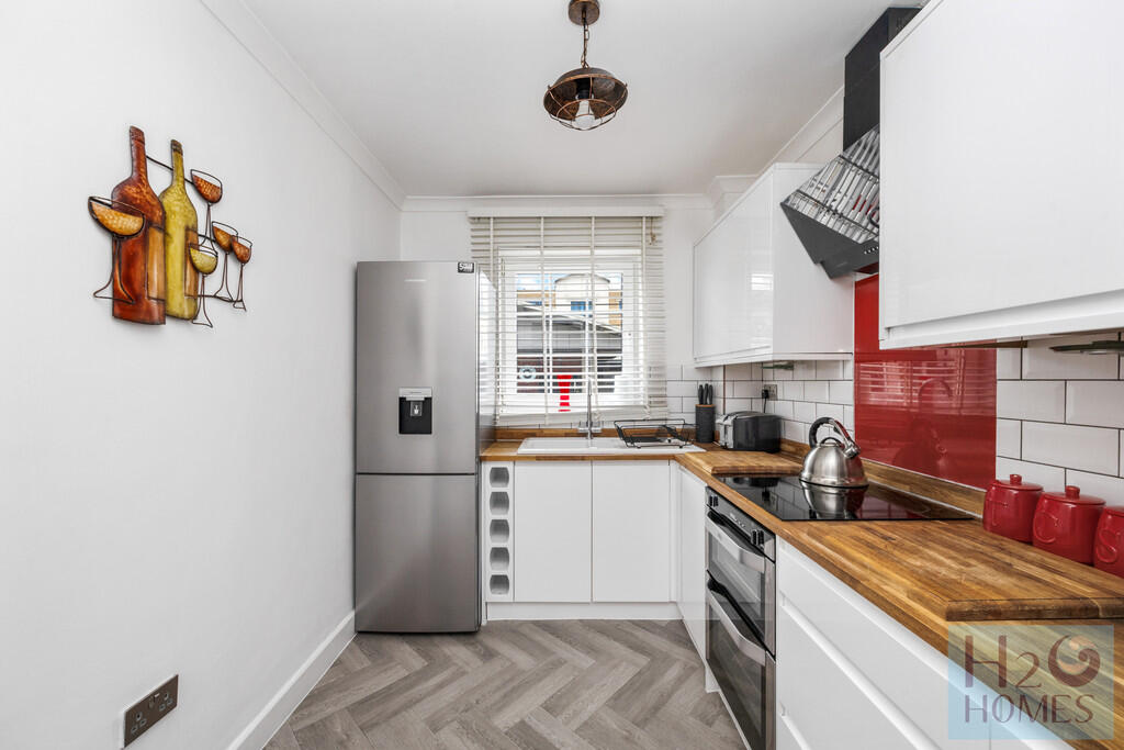 Portside Flat 2-0...