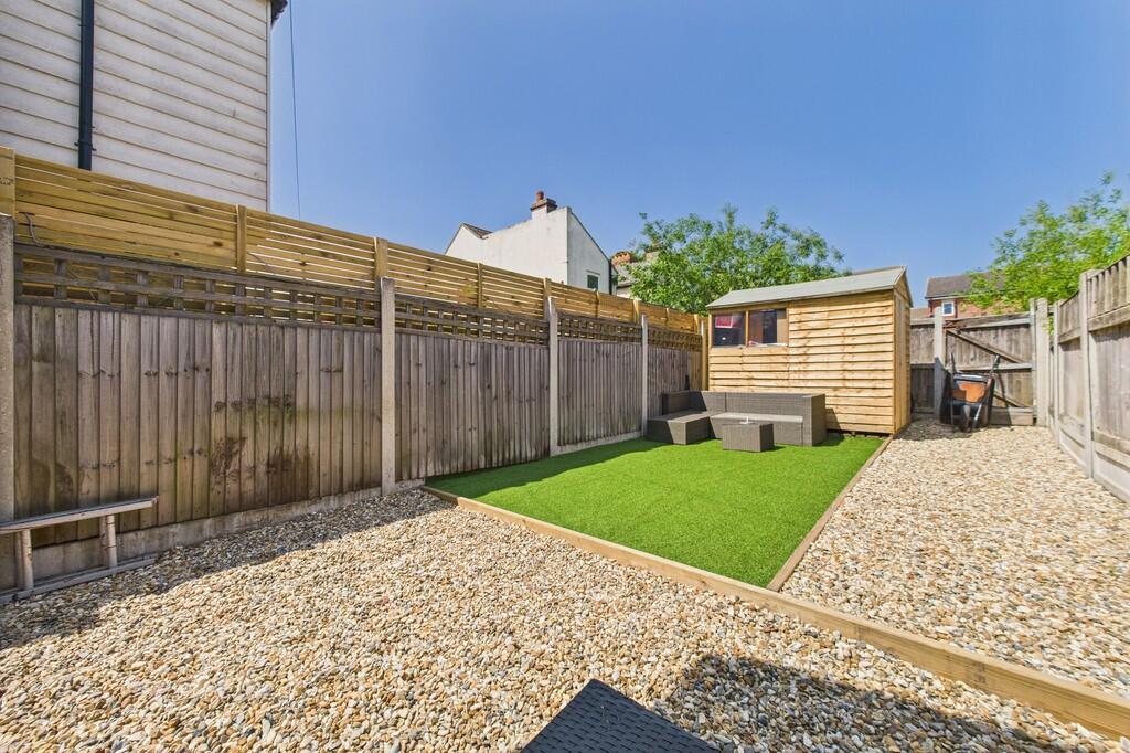 CAM01085G0-PR0576...