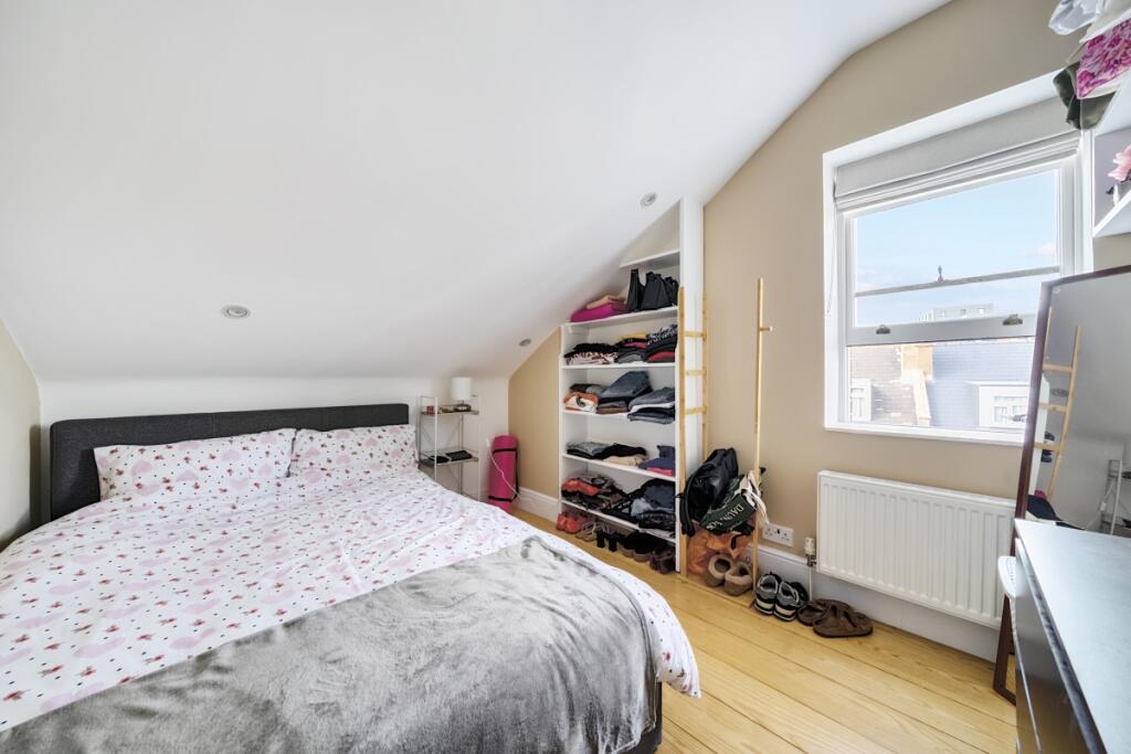 1340686-16-689f5c...