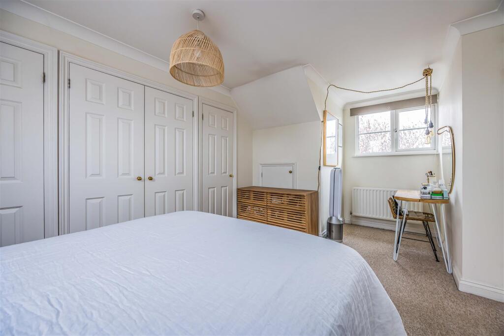 St. Ebbes Cottage, Victoria Road, Hayling Island-S