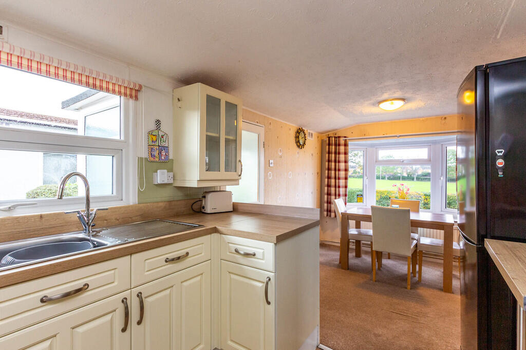 Kitchen/Dining Ro...