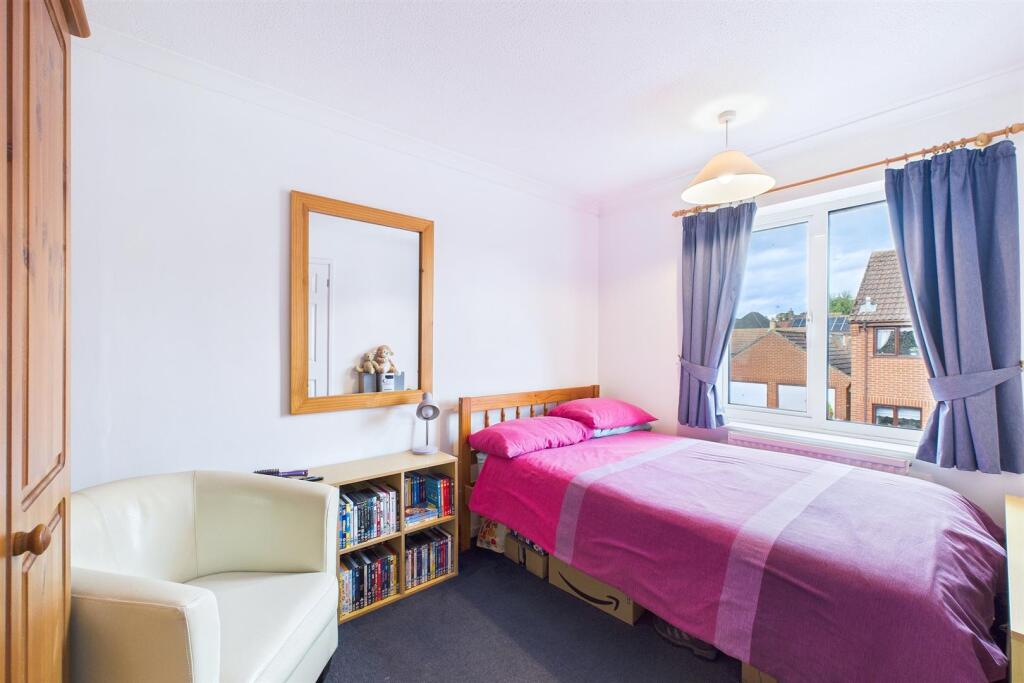 Bedroom 4.jpg