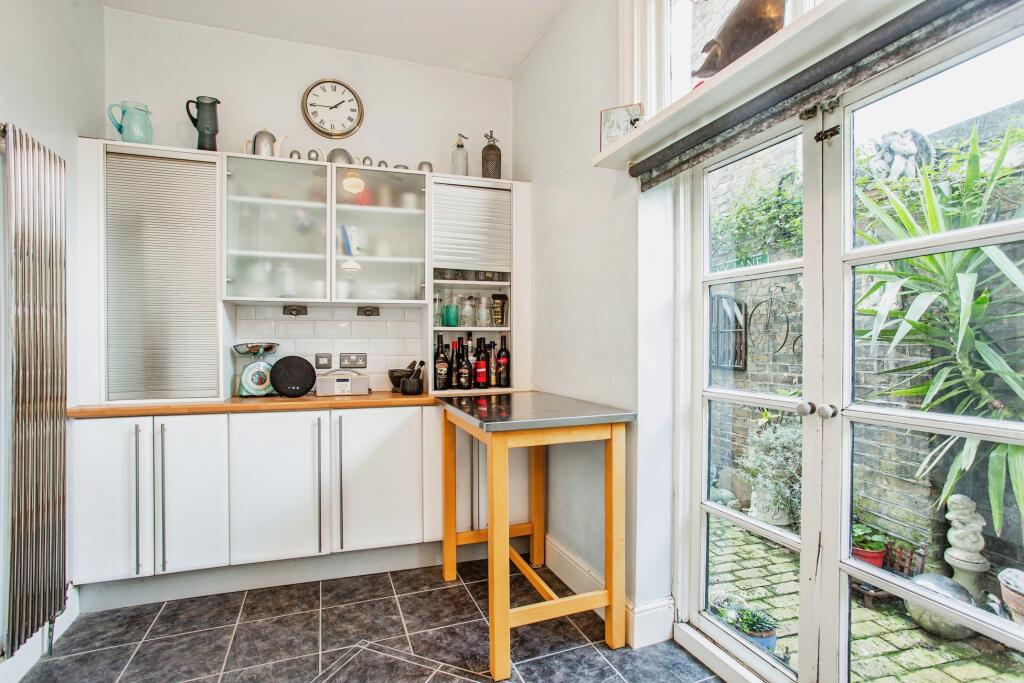 Fitted Kitchen