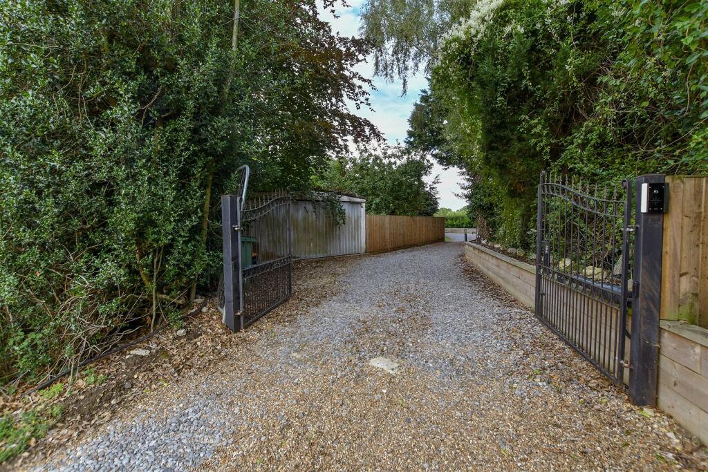 External Lifestyle Photograph