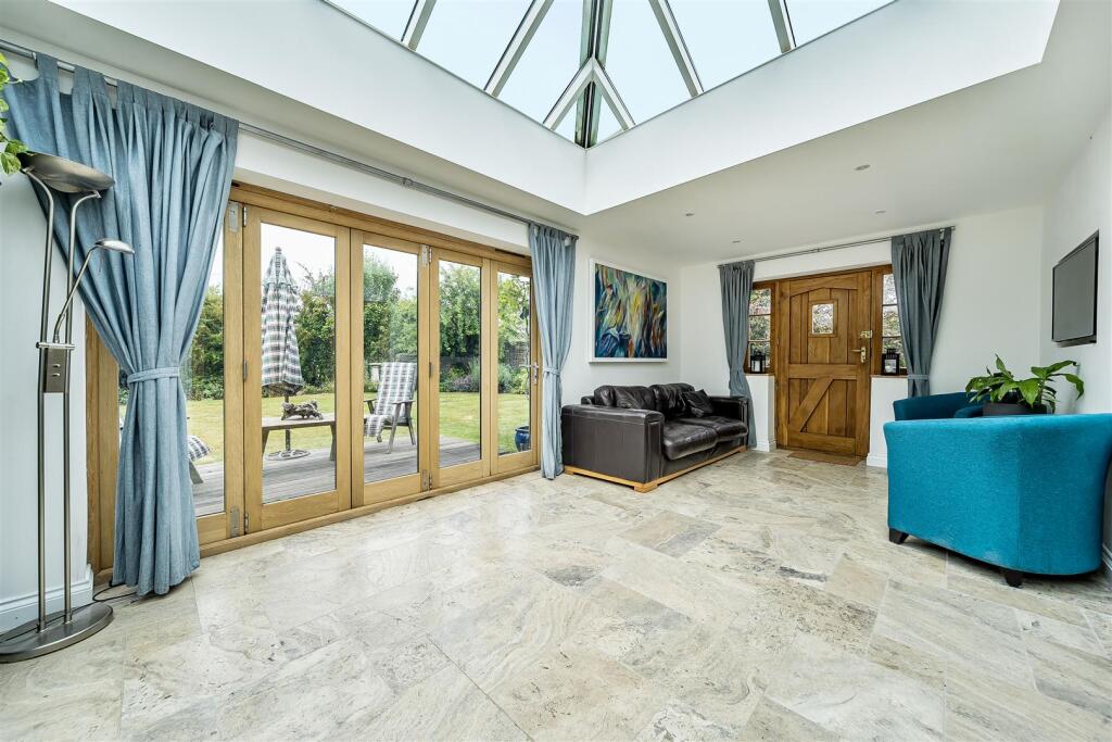 Kitchen/Diner Family Room