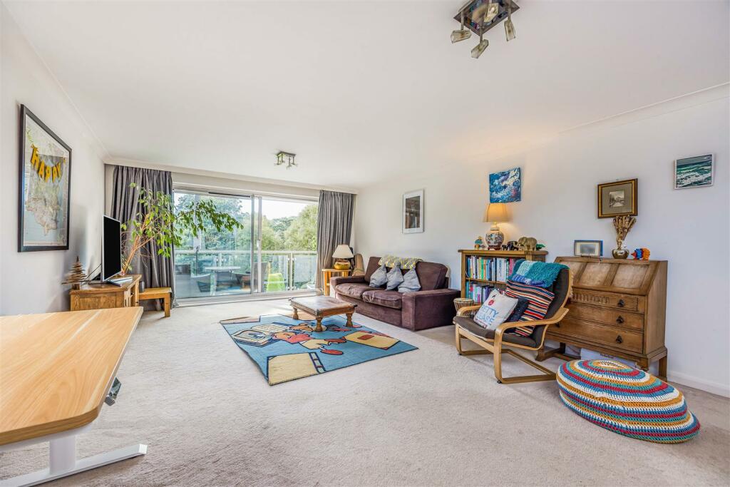 19 Viewpoint, 7 Sandbourne Road, Bournemouth-Small