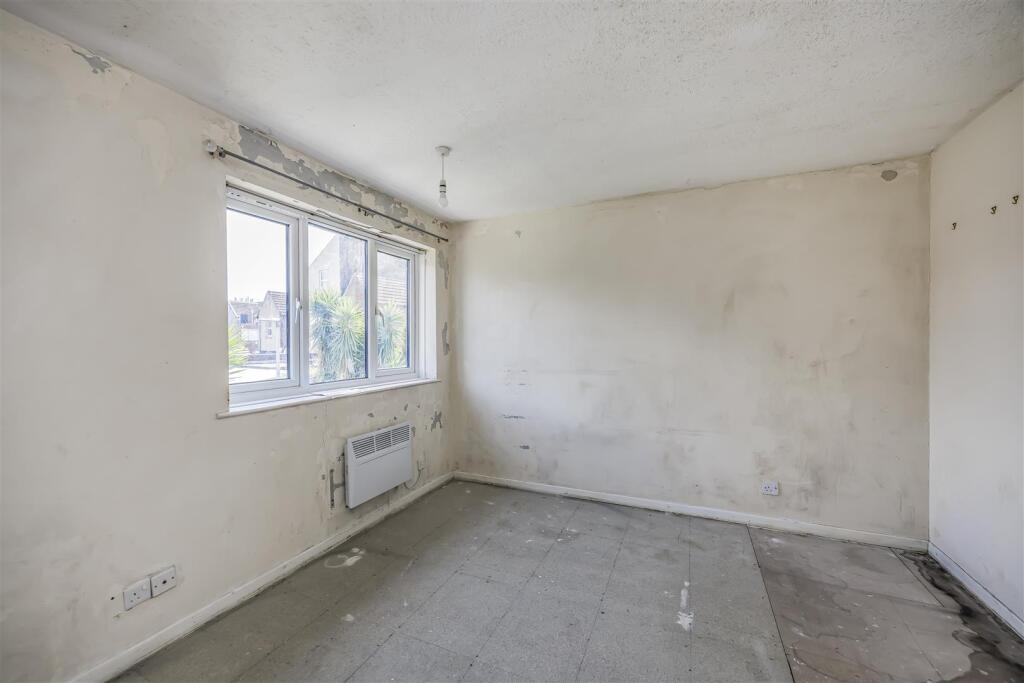 12 Bucklers Court, Portsmouth-PorticoMarketing-Sol