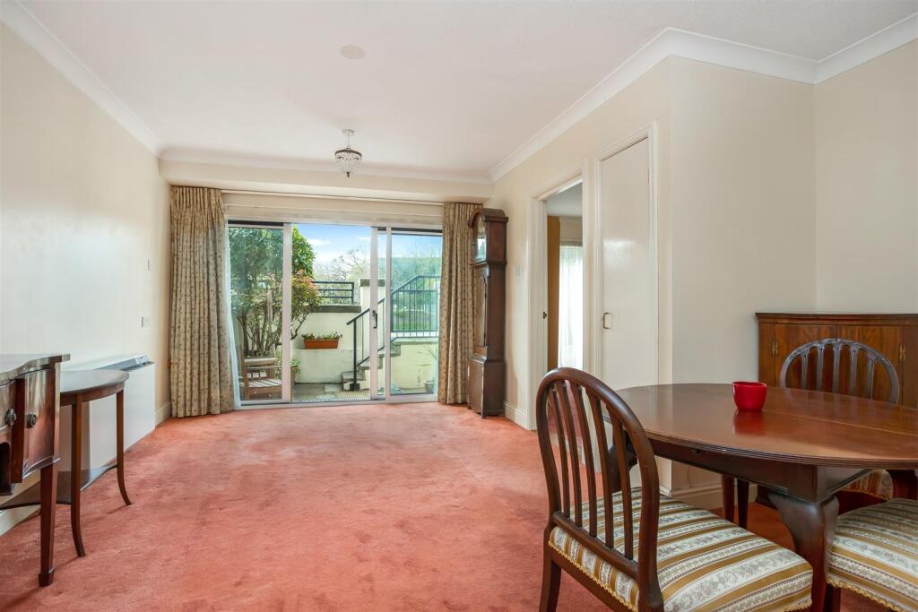 Living Room thru to Patio