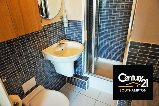 ENSUITE TO MASTER BEDROOM