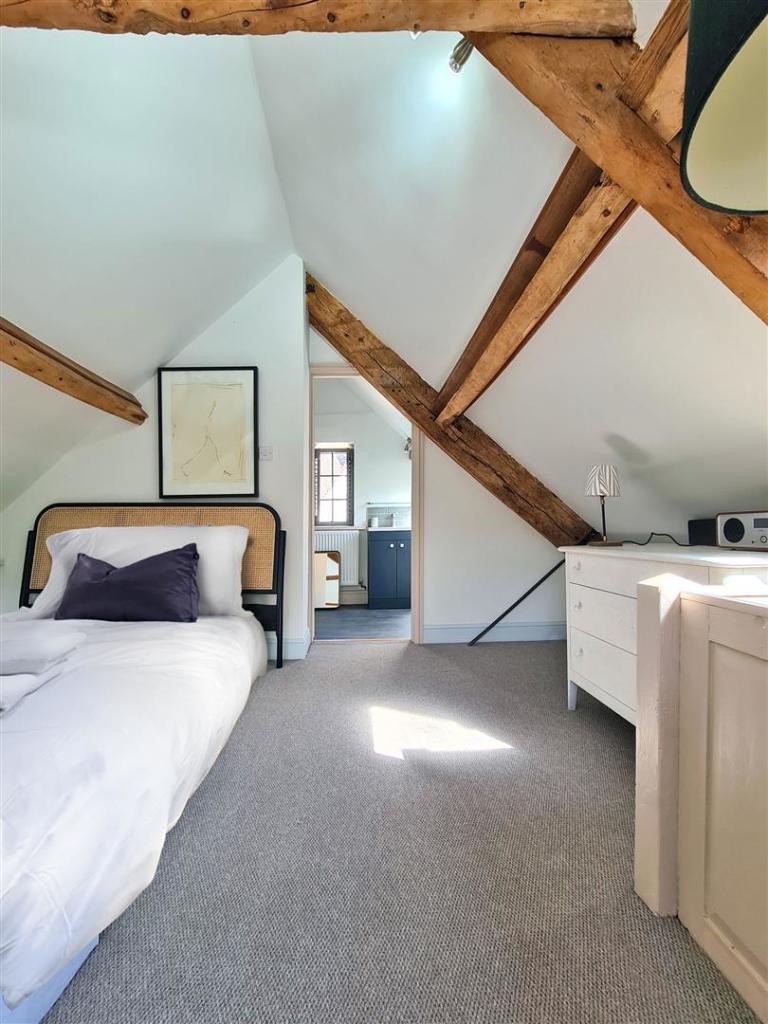 bedroom-2.jpg