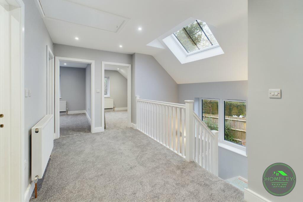 16 upstairs landing