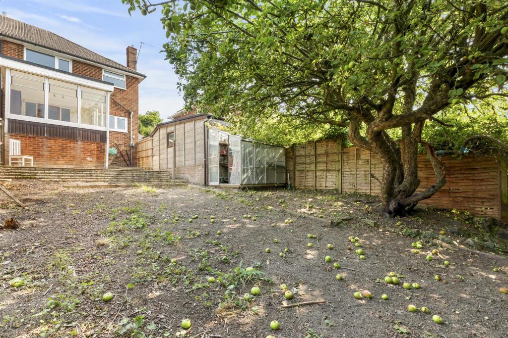 39 Terryfield Road, HP13 7RY-13.jpg