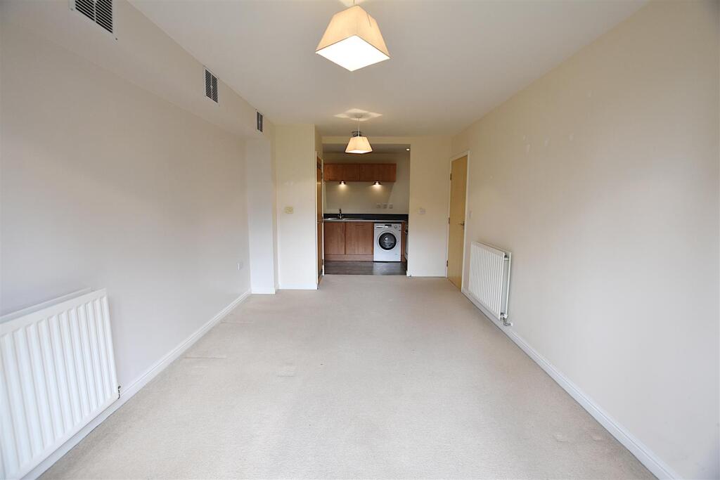 17 Medina House - Living to Kitchen NEW.JPG