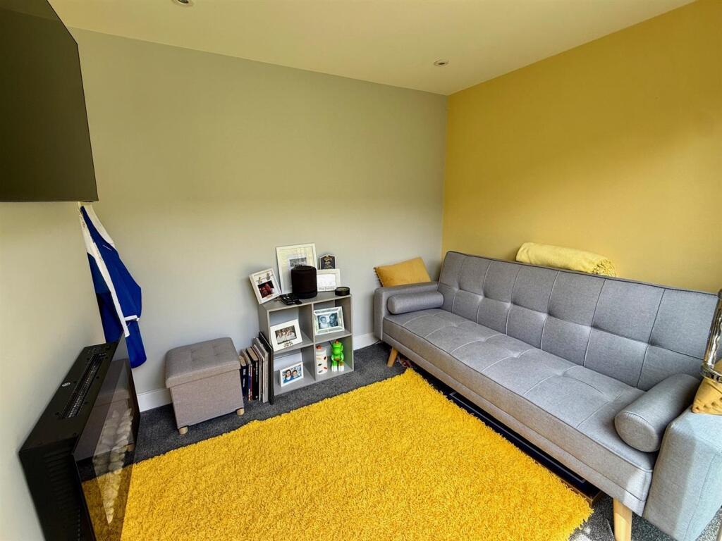 WR26 Gardenroom2.jpg
