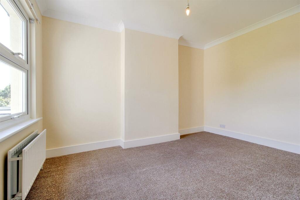 Bedroom 2.JPG