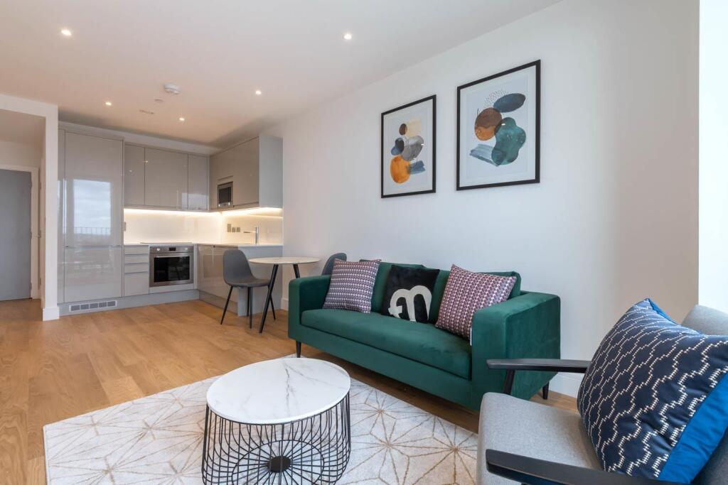Living Area/Juliet balcony