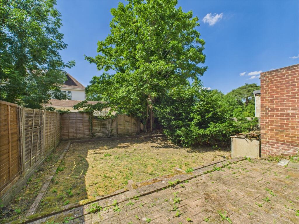 CAM03750G0-PR0058-STILL009 - Copy