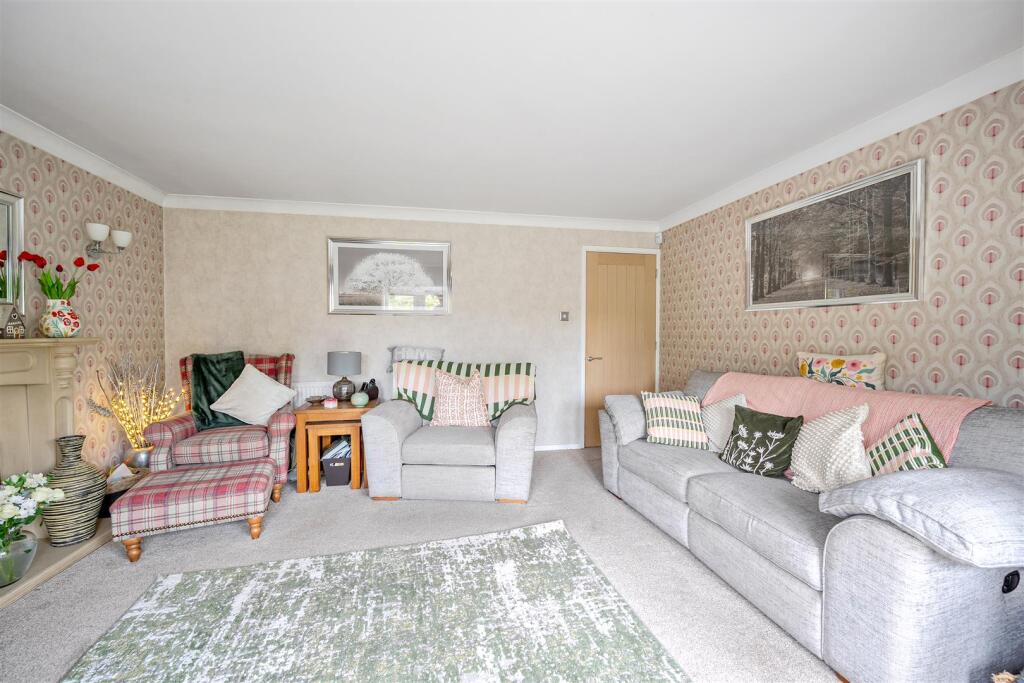 41 Holly Walk, Nuneaton