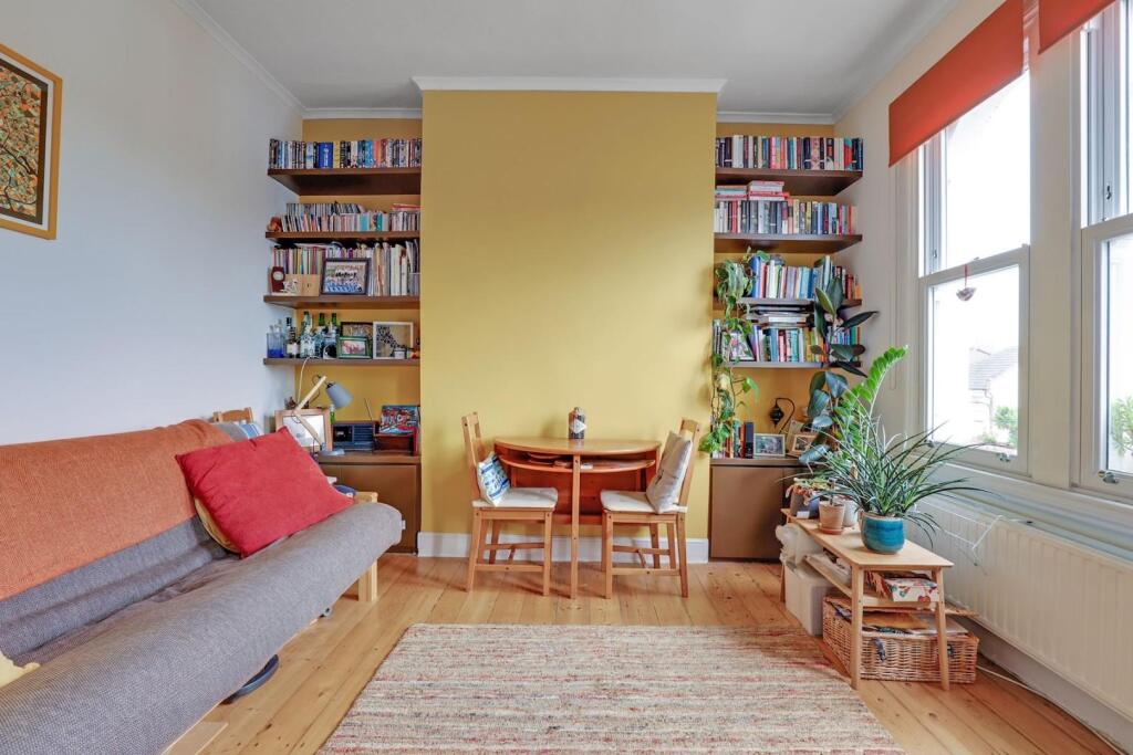 02-fe5eJHPropWpen - 3c Mosslea Road - 4-medium.jpg