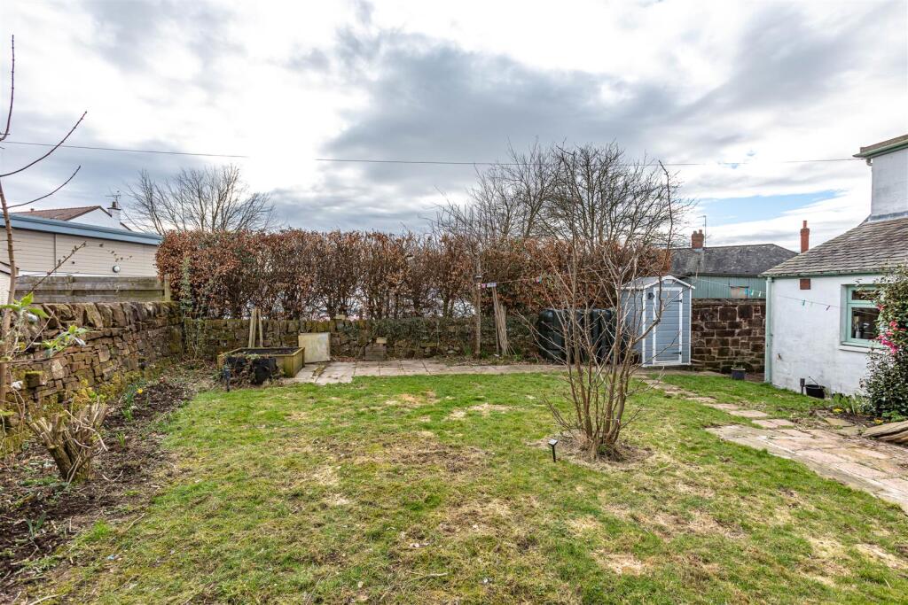 2 Alpine Crescent Thornhill 43.JPG