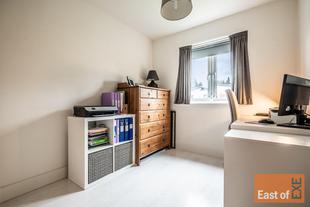 9 Holland Park - ...