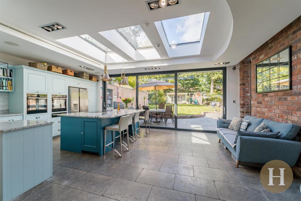 Hadleigh Estate Agents-77.jpg