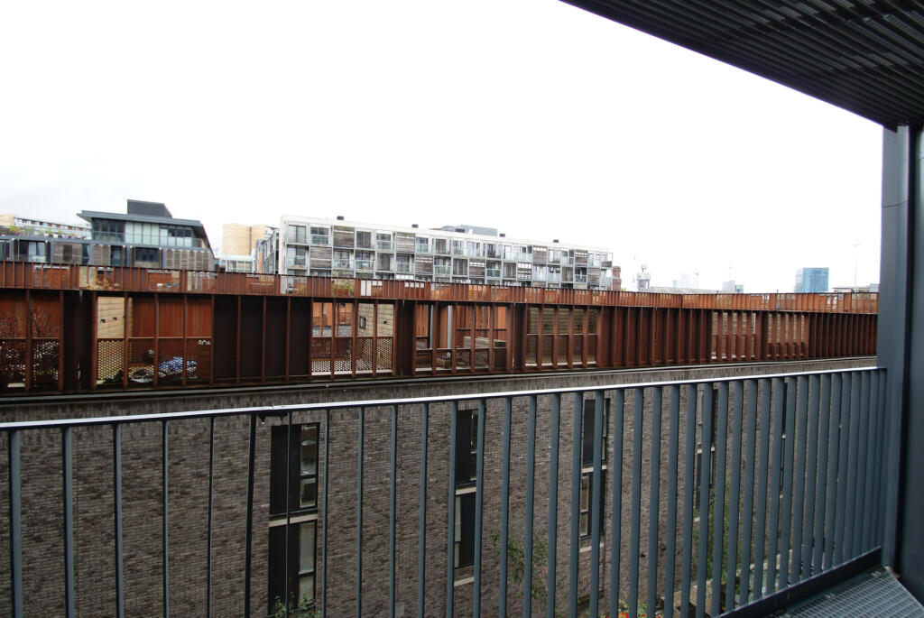 ctygrdns290838DSC09789.jpg