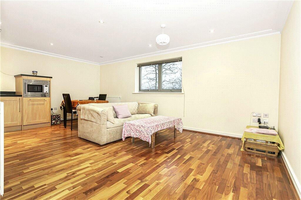 Kitchen/Lounge