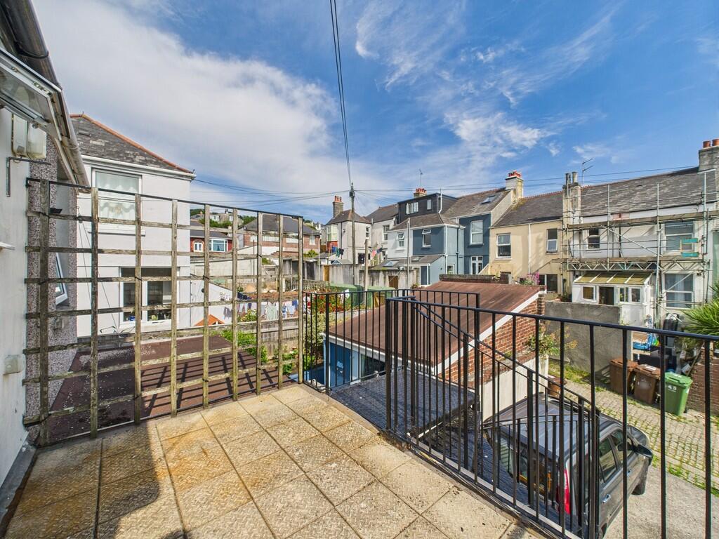 CAM02089G0-PR0500...