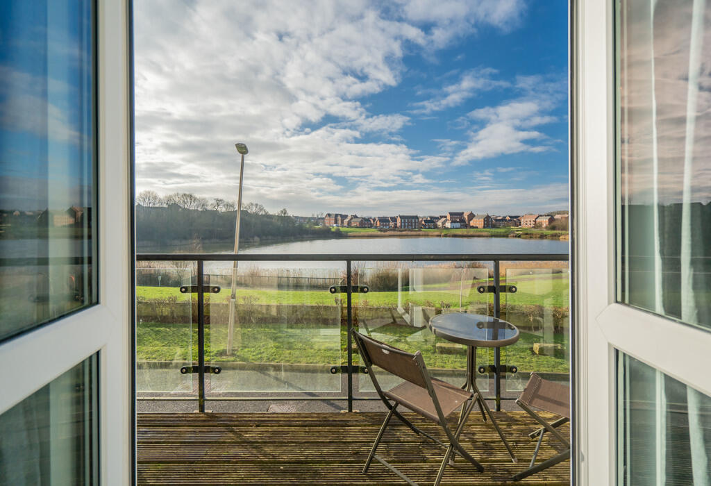 View from Living room/bedroom 