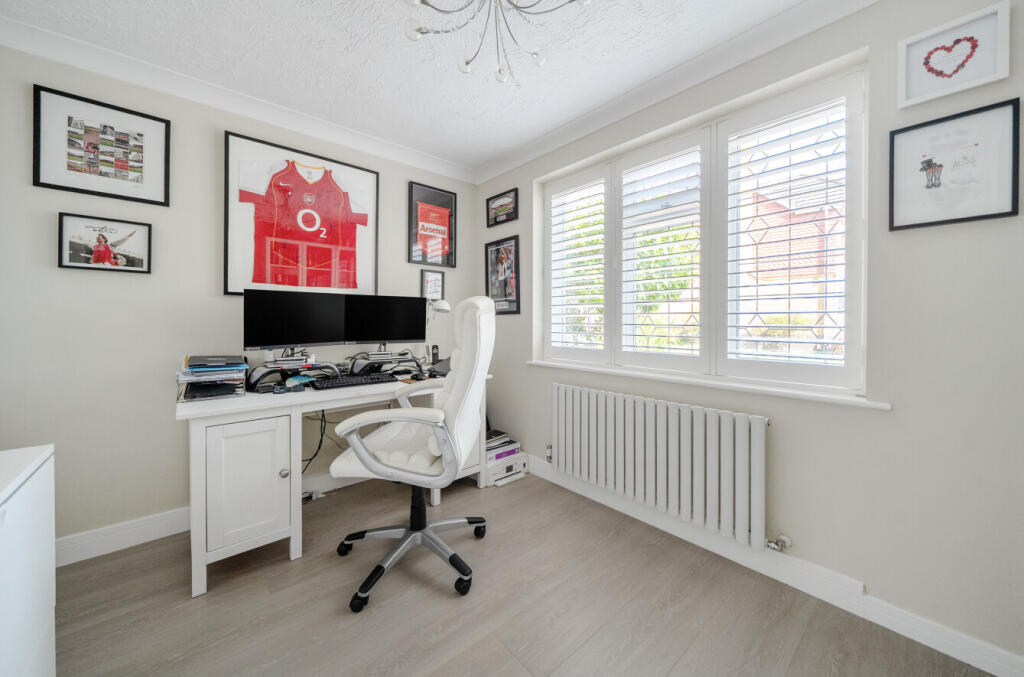 1335948-7-6895c6a...