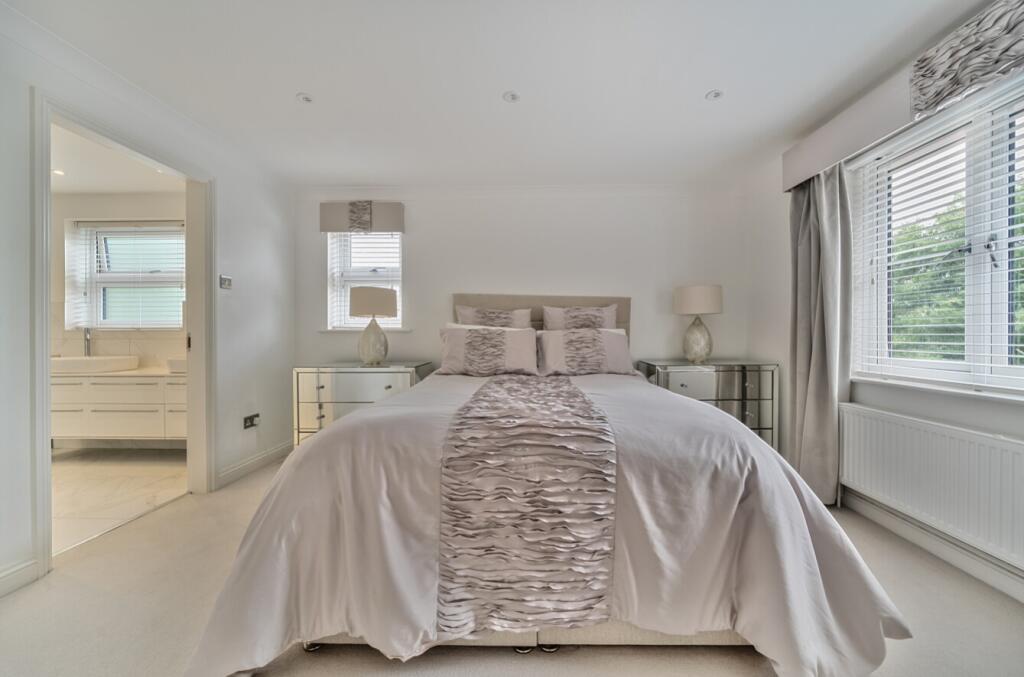 1313981-7-68598948c2d18