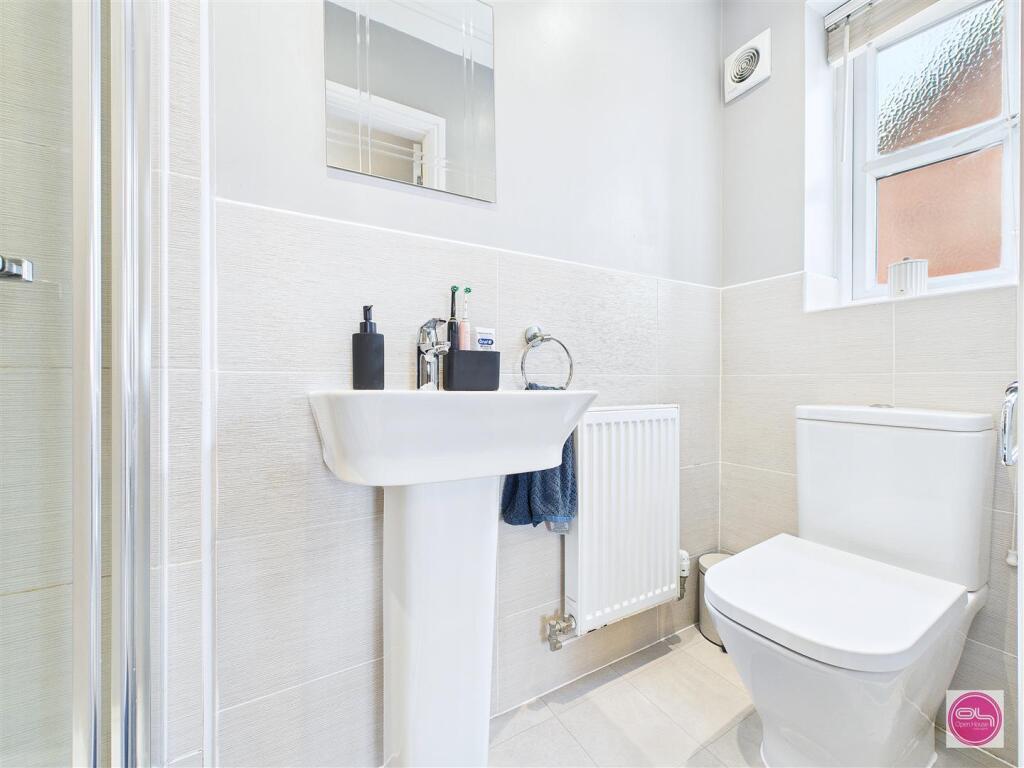 Cobblestone Drive, Newhall (24).jpg