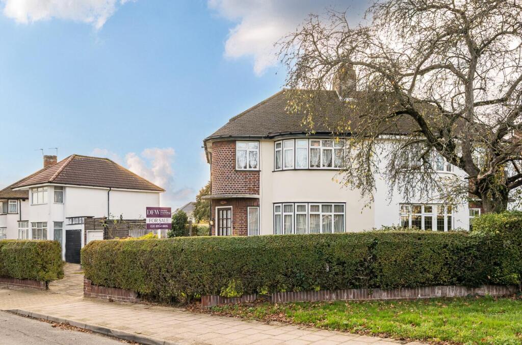 Davidson Frost-Wellings, DFW, Stanmore, Felbridge 