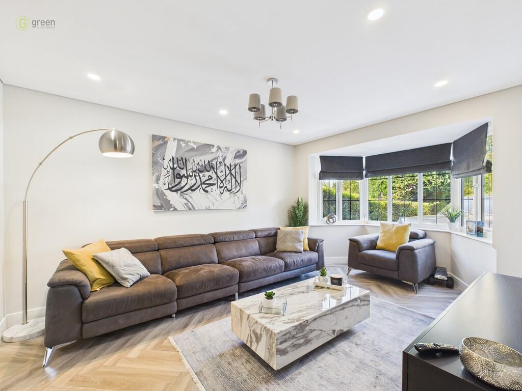 CAM03830G0-PR0221...