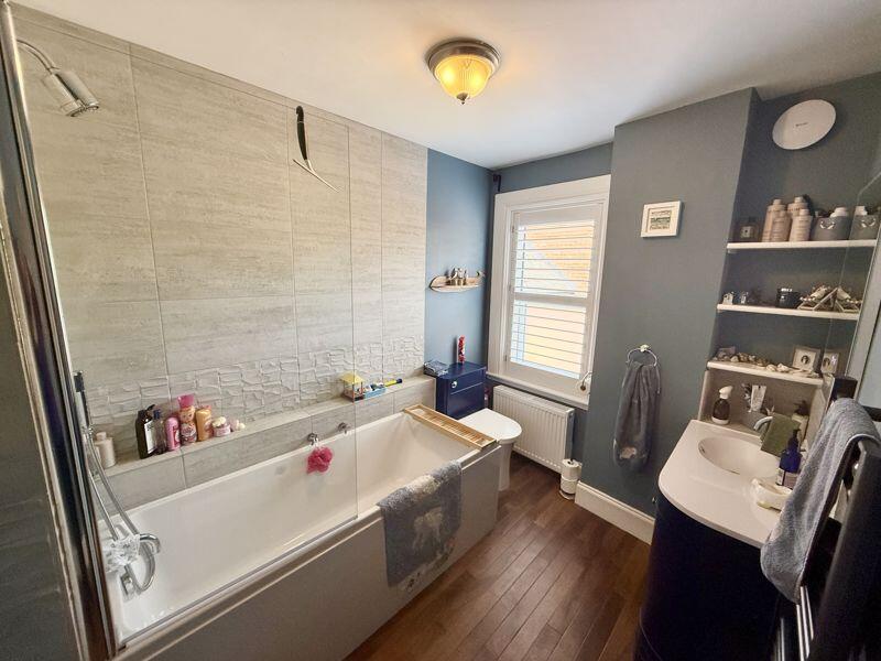 Family bathroom