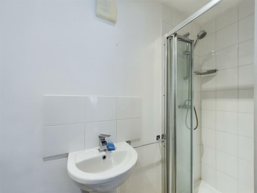 Garage Shower Room.jpg