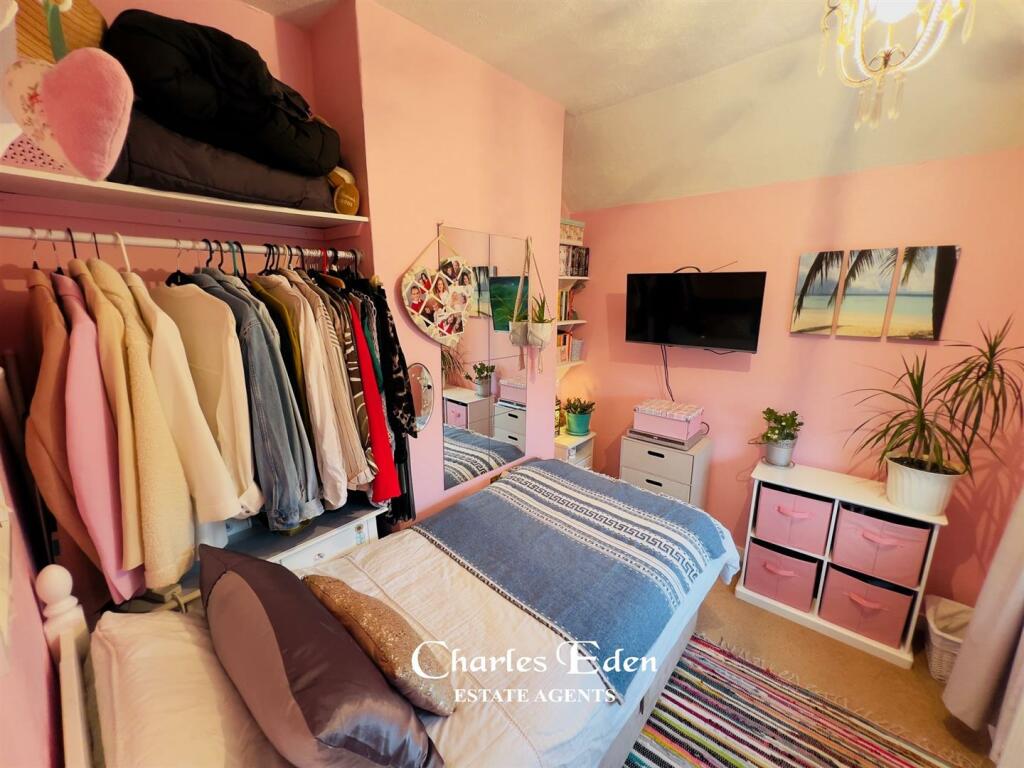 Bedroom 3.jpg
