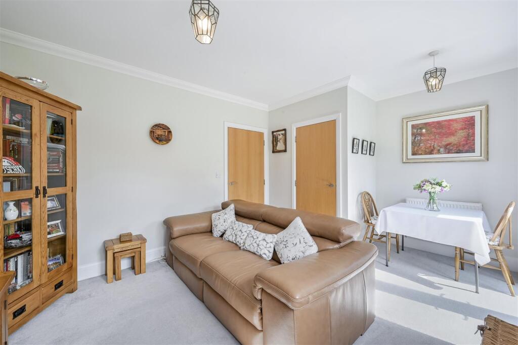 OSBORNE CLOSE-18.jpg