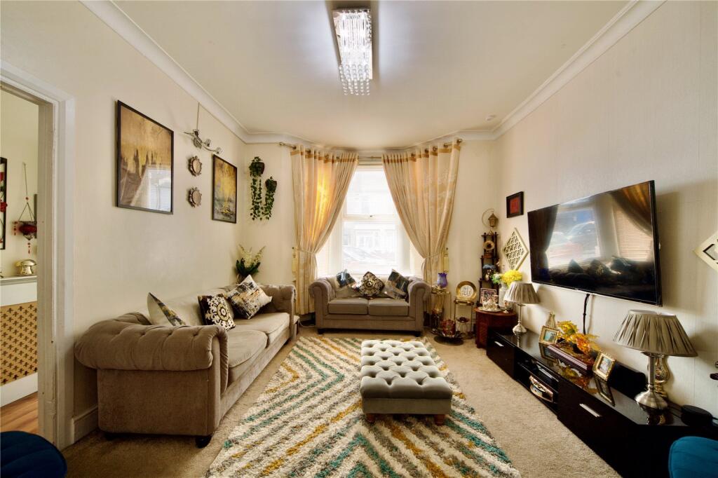 Through Lounge Front
