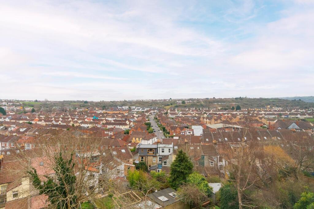 4D7RWH - The View A.jpg