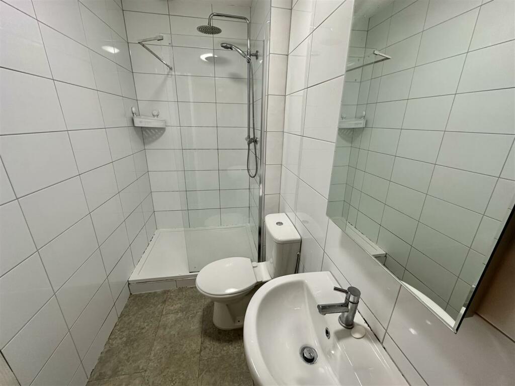 Bramleys Estate Agents - Hollinbank Lane - Heckmon