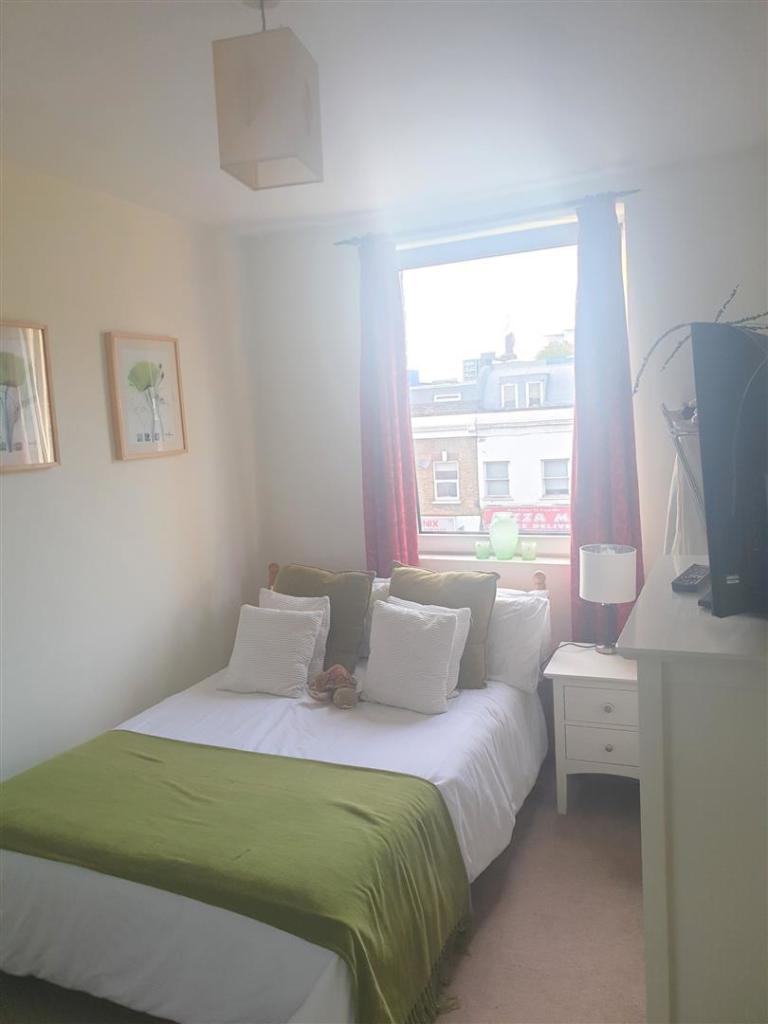 209 Bedroom 2.jpg
