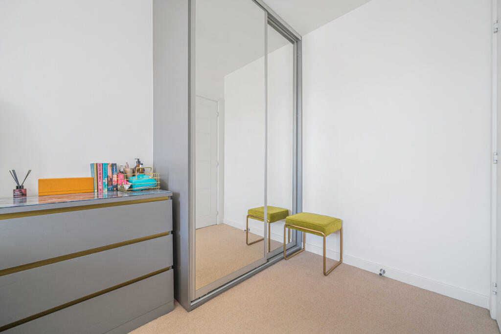 17-681a2c5c8a549-...