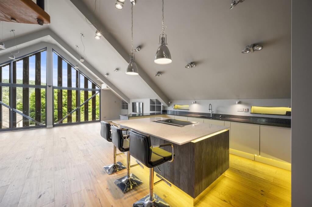 Saxton MeeThe Penthouse-0024.jpg