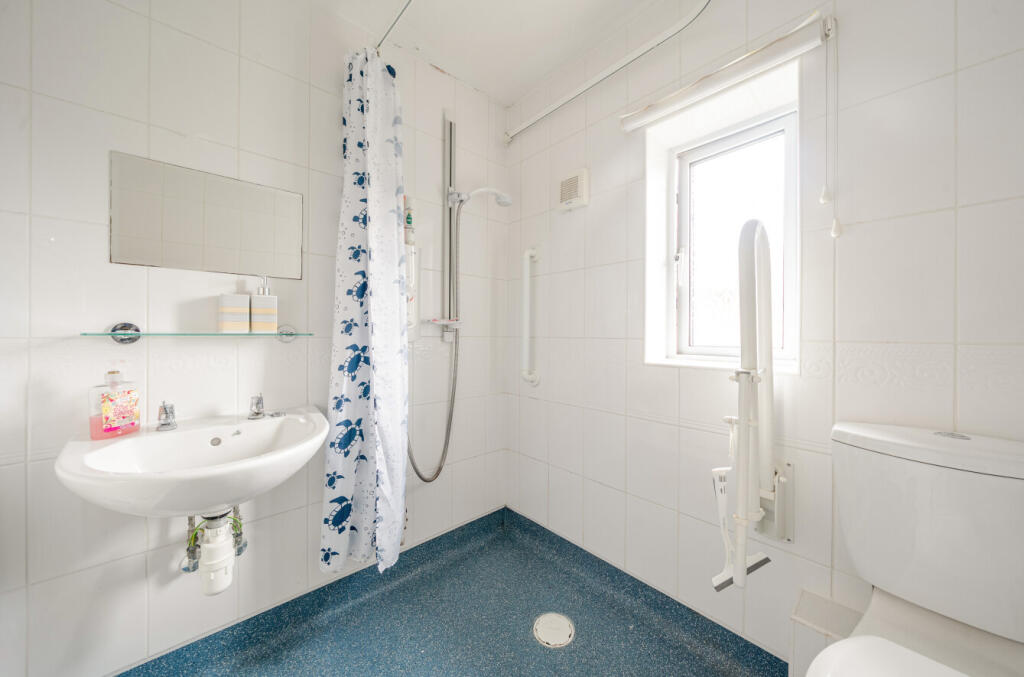 1330859-13-688b68...