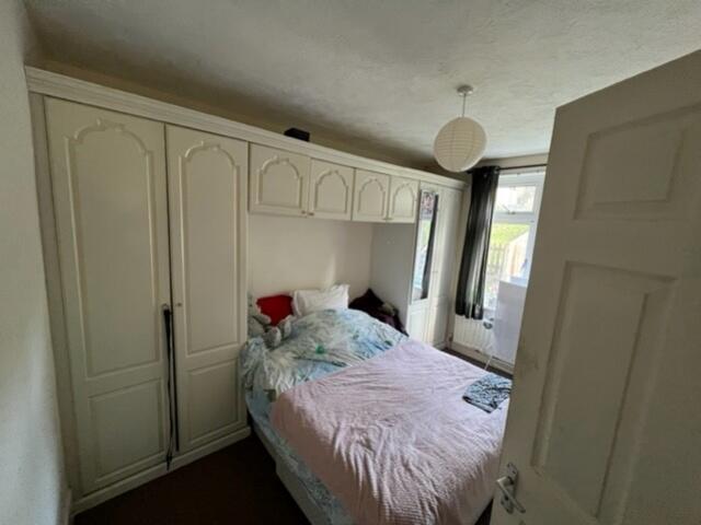 32 Dudley Road Bedroom (5)